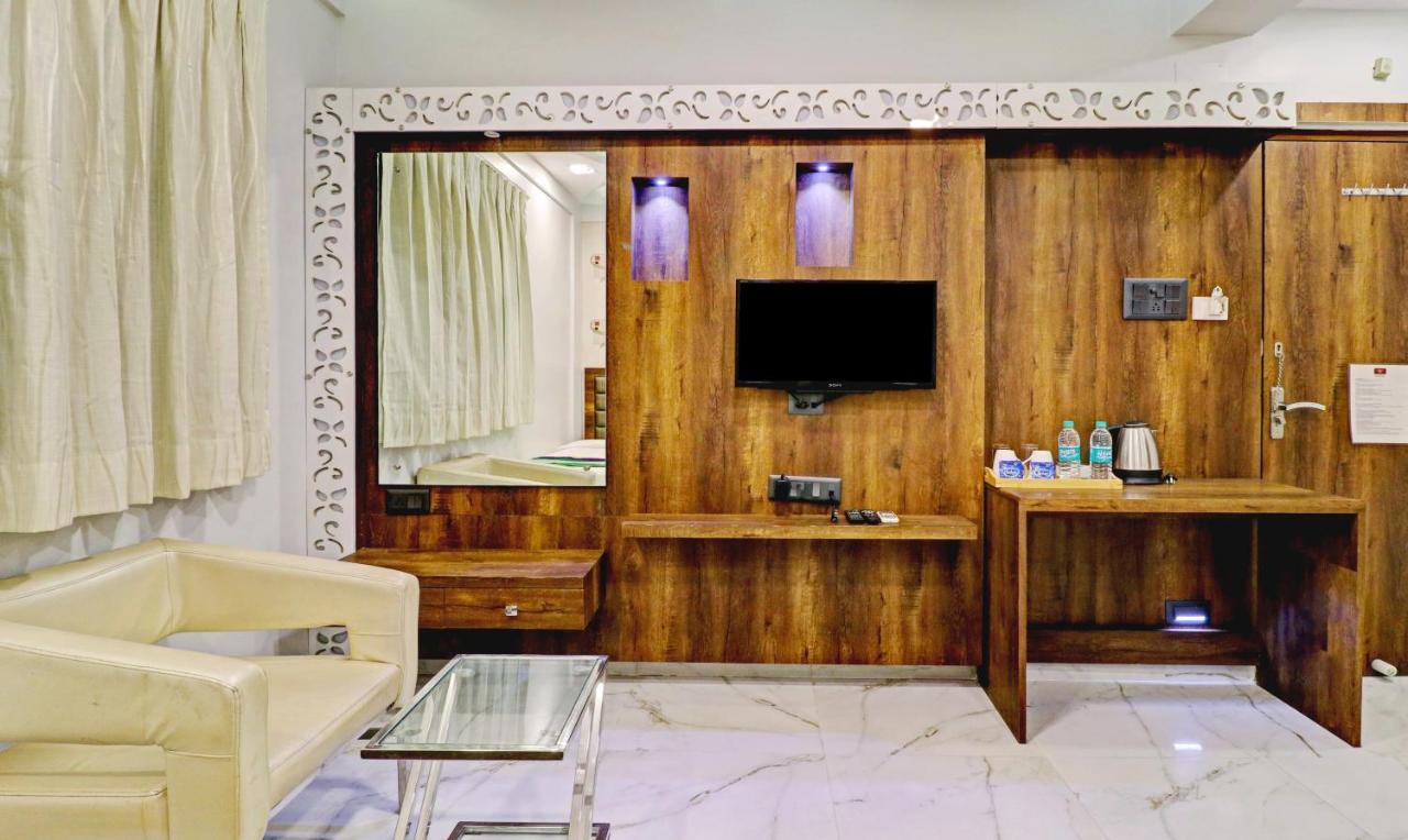 Hotel Treebo Orion Sapphire, Beck Bagan Calcuta Exterior foto